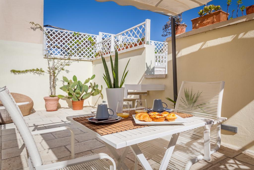 B&B Corte Dei Taralli Lecce Exterior photo
